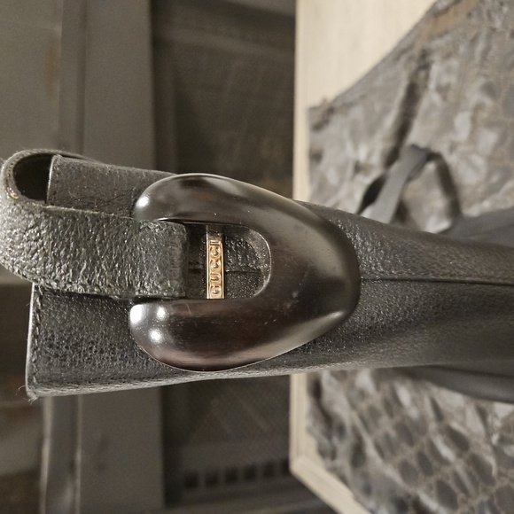 Gucci bucket bag medium size. With zip compartment. - Picture 2 of 8